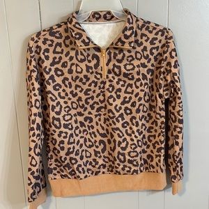 Leopard print pullover